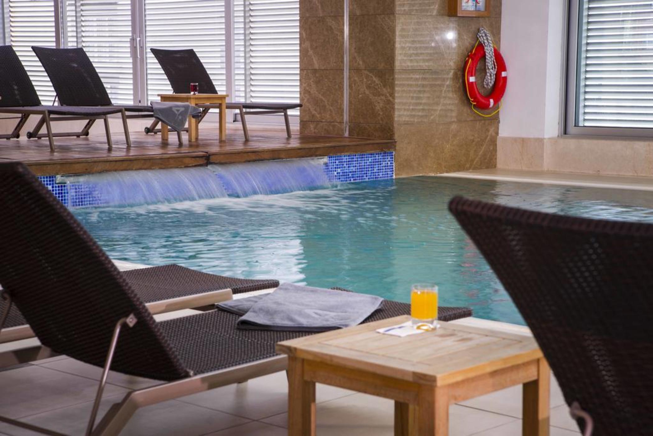 Radisson Residences Avrupa Tem Стамбул Екстер'єр фото