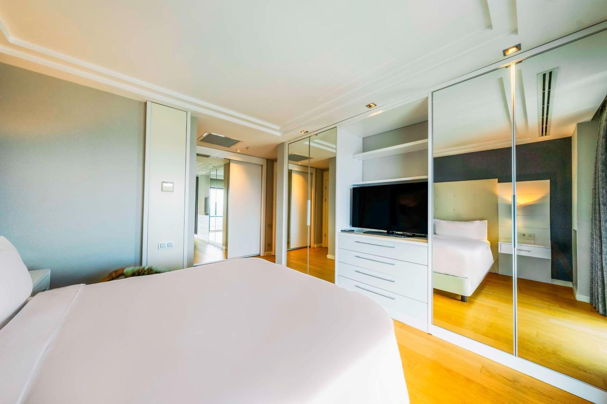 Radisson Residences Avrupa Tem Стамбул Екстер'єр фото
