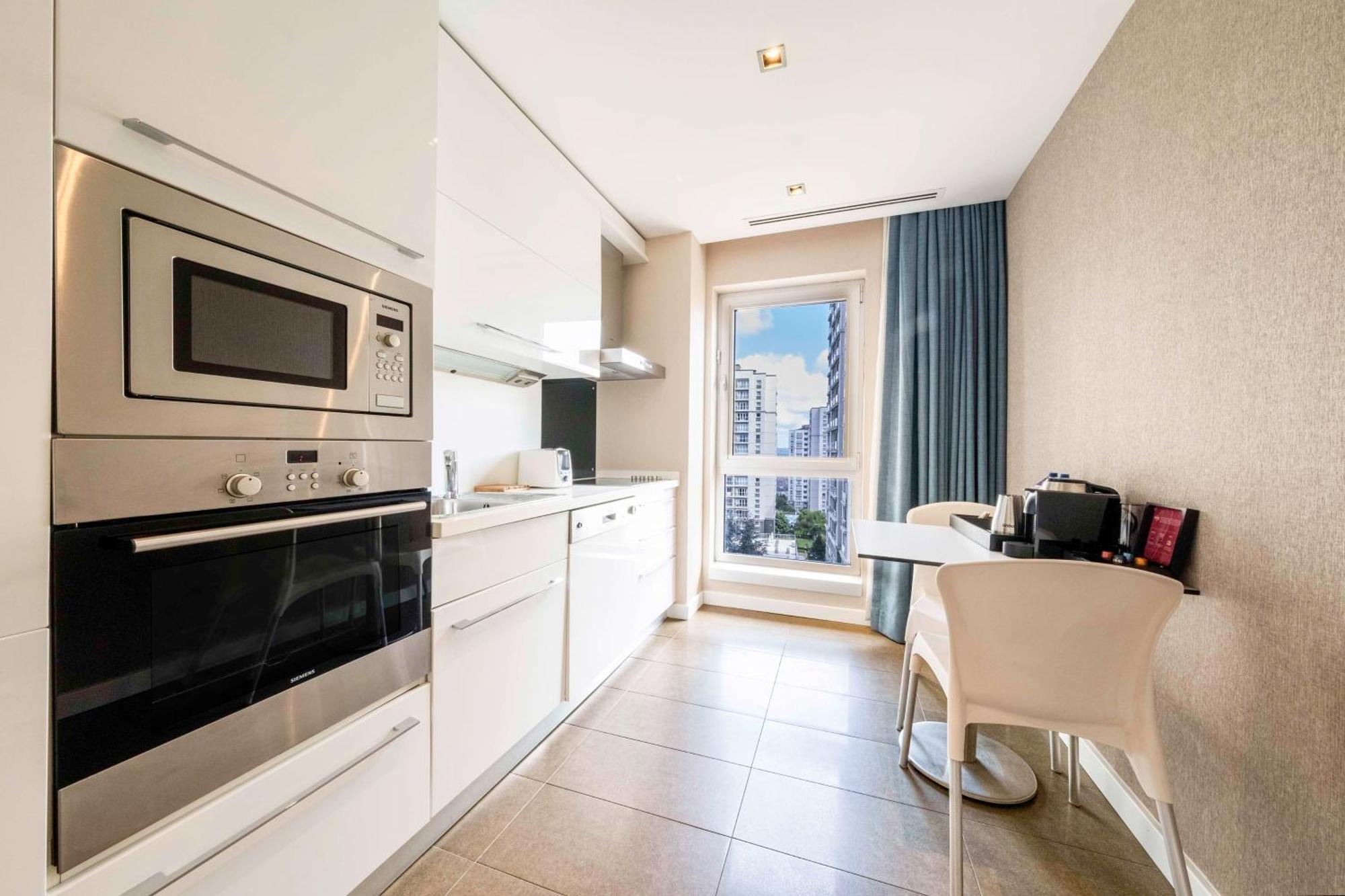 Radisson Residences Avrupa Tem Стамбул Екстер'єр фото